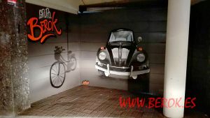graffiti coche escarabajo parking